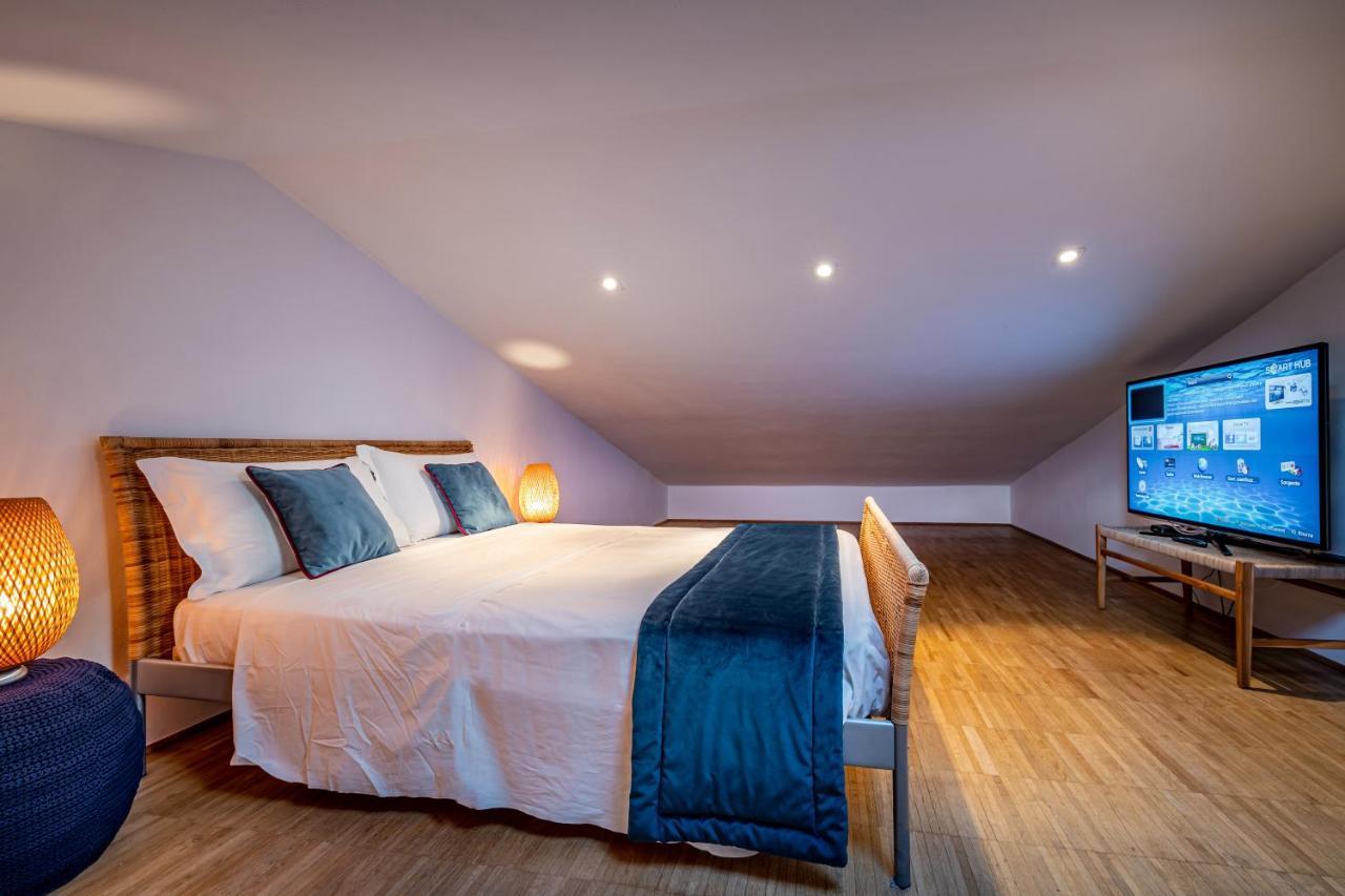 Yid Penthouse On Florence River With Parking Εξωτερικό φωτογραφία